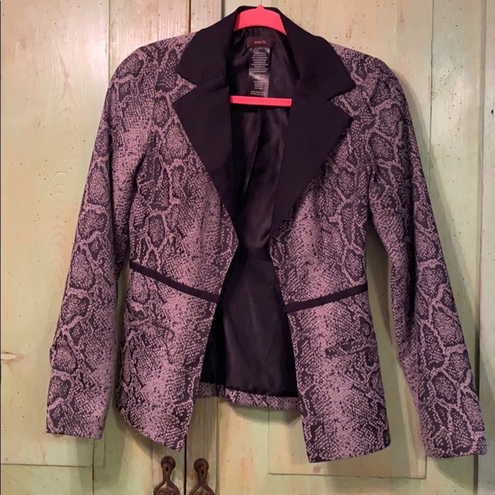 Mark Fully Lined snake print gray and black blazer